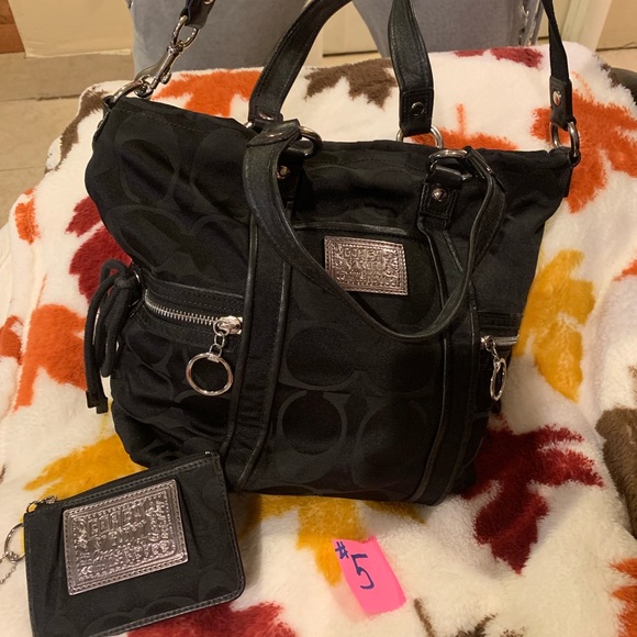 Purses - Picture 5 of 8